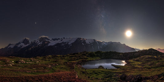Clair de Lune et Voie Lactée sur les Écrins